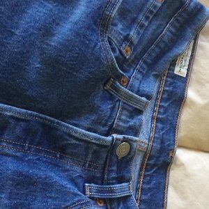 Levi’s 501 skinny jeans medium wash SZ 26 waist 26 length perfect condition